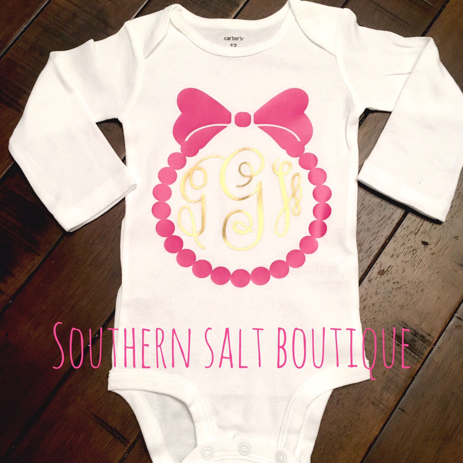 Bow and Pearls Monogram Onesie - Baby Onesie - Baby Gift - southernsaltboutique